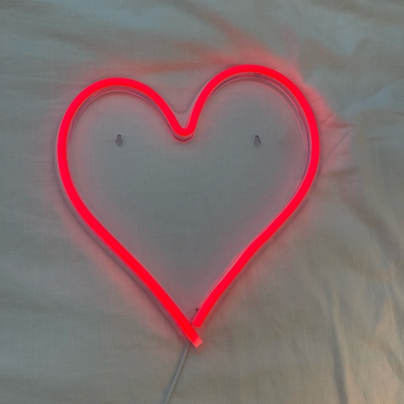 LED Neon Heart Shape Light - Picture 5 of 6